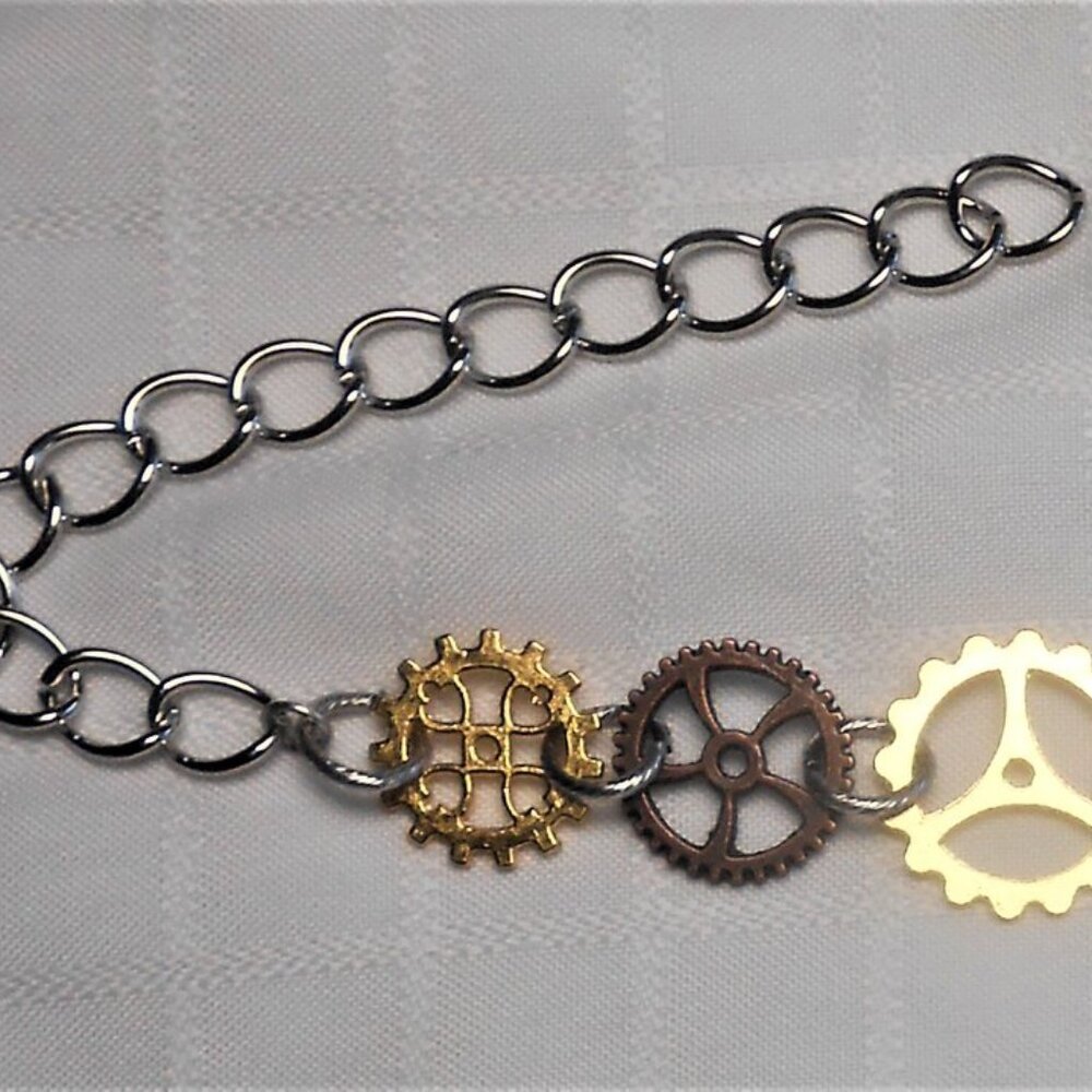No. 326 Handmade necklace with metal gear pieces